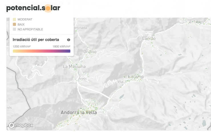 La nova web permet calcular el rendiment energètic de les plaques solars.